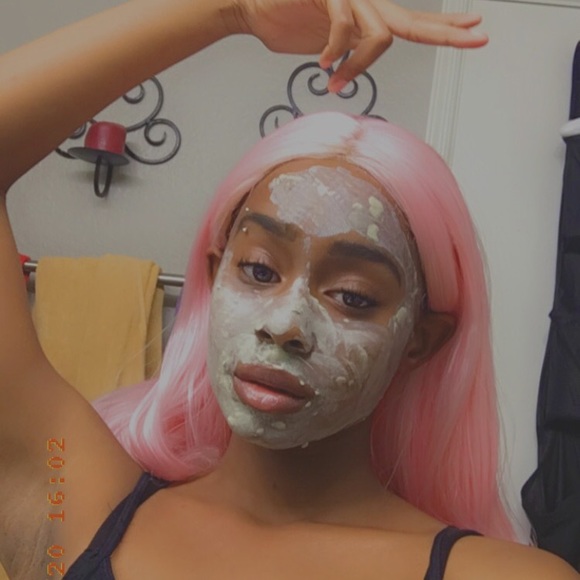 Pink lace front - Picture 1 of 2